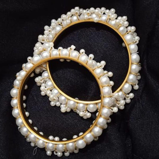 White Motti 2 bangles set